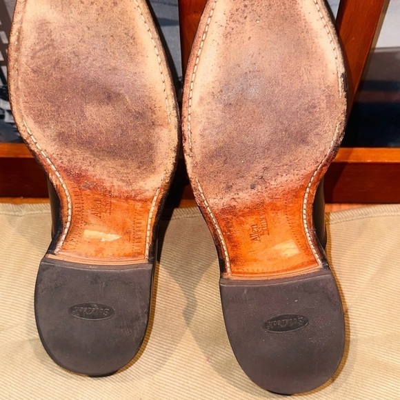 Allen Edmonds Byron Black Cap Toe Oxfords. - Picture 5 of 12